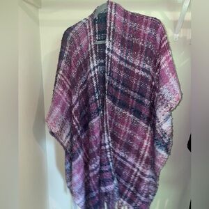 Women’s Knit Shawl